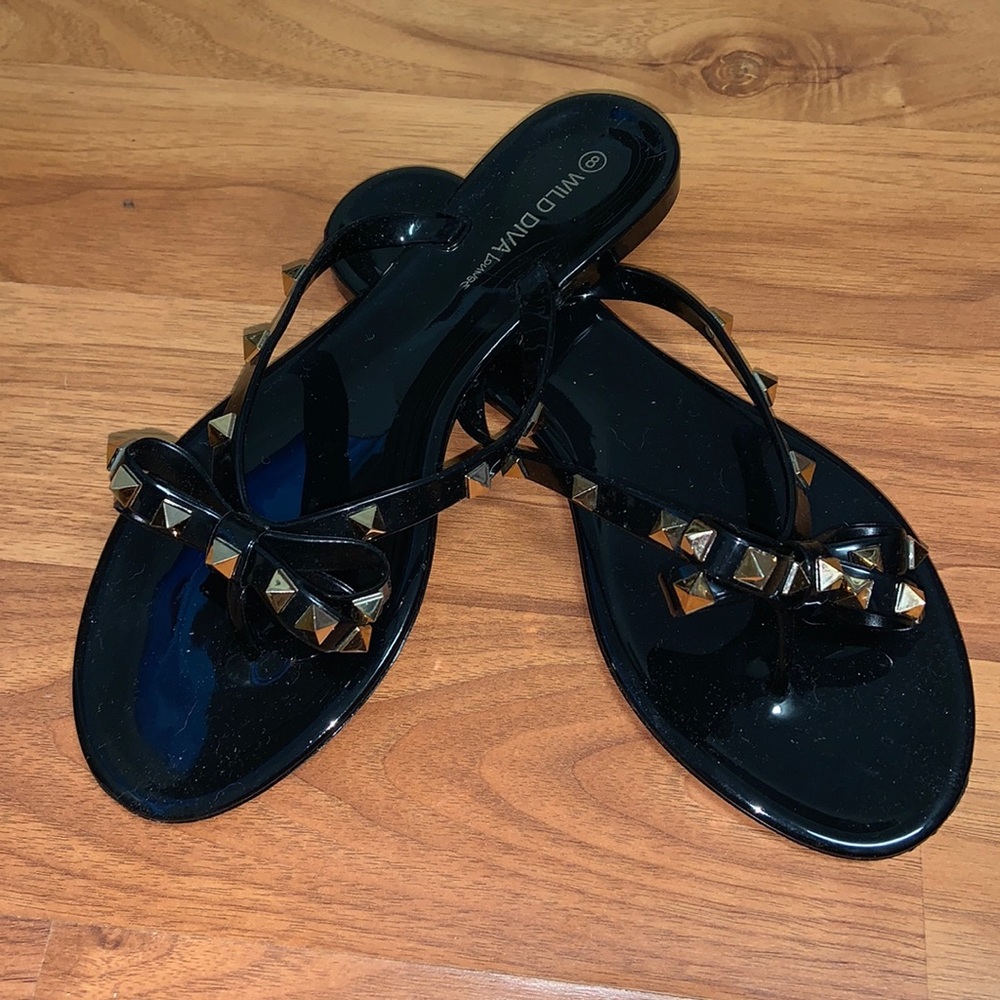 Brand New in Box Wild Diva Jelly Slippers